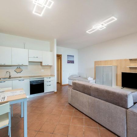 Casa Vacanze Blue Lake Padenghe sul Garda Exterior photo
