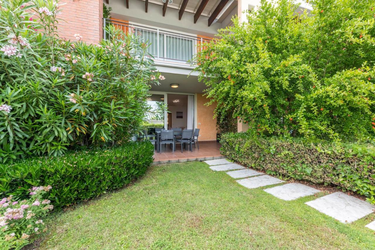 Casa Vacanze Blue Lake Padenghe sul Garda Exterior photo