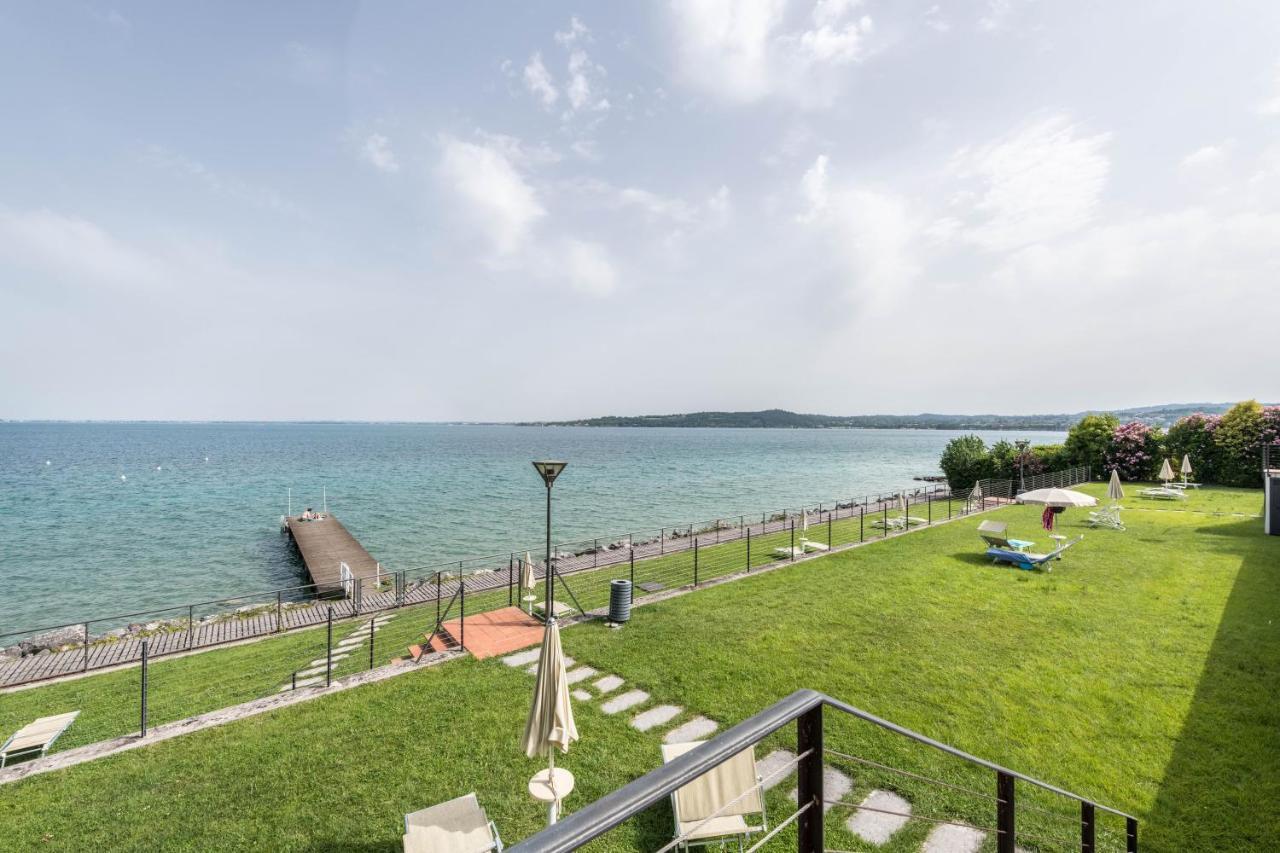 Casa Vacanze Blue Lake Padenghe sul Garda Exterior photo