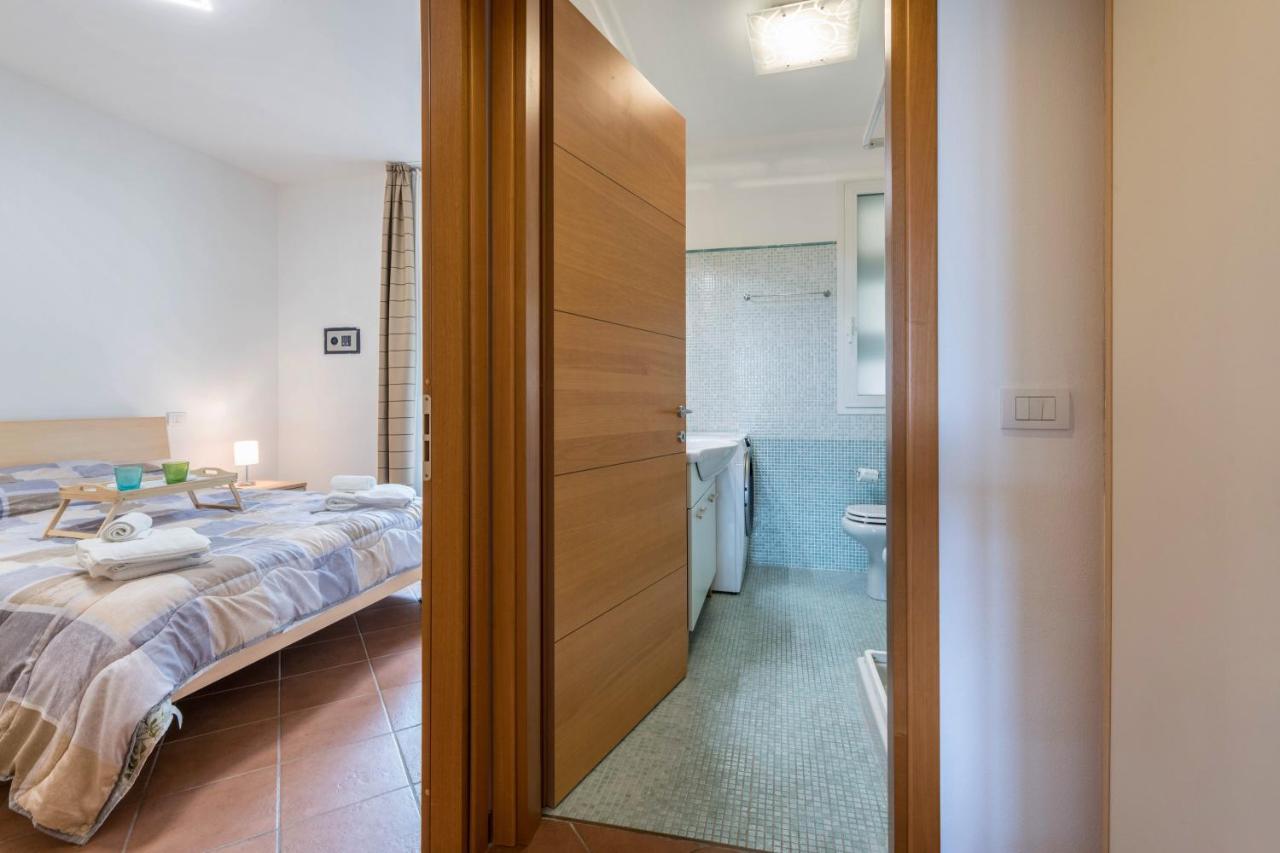 Casa Vacanze Blue Lake Padenghe sul Garda Exterior photo