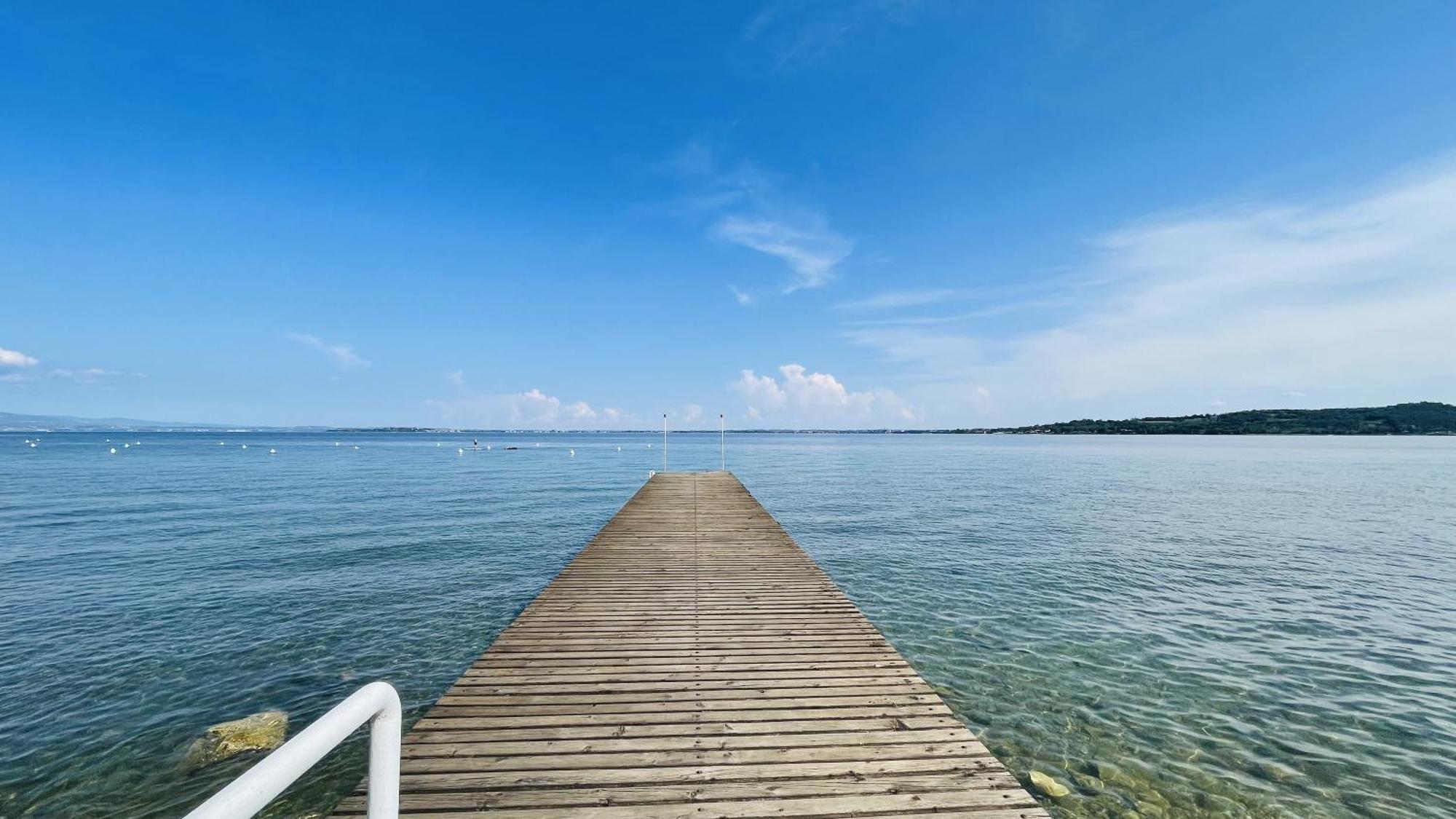 Casa Vacanze Blue Lake Padenghe sul Garda Exterior photo
