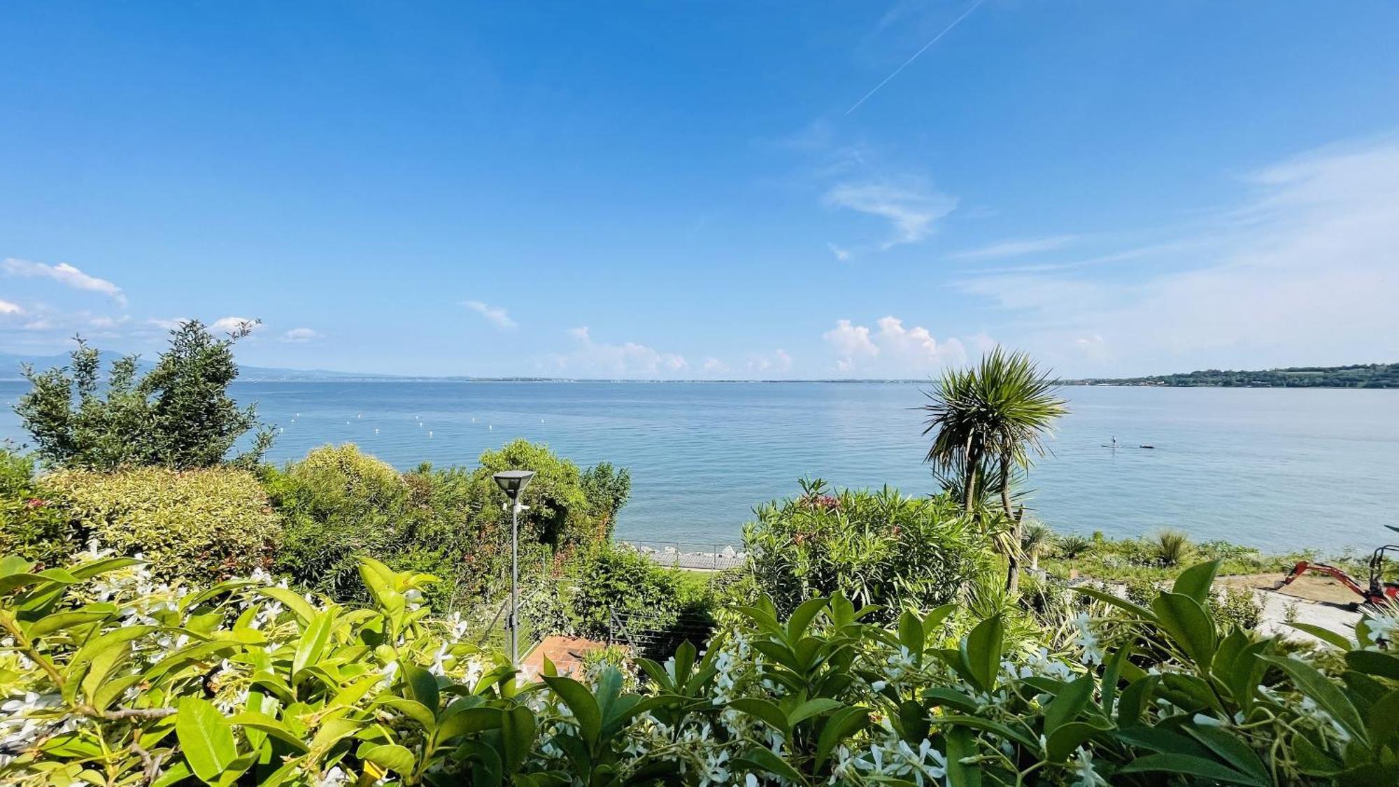 Casa Vacanze Blue Lake Padenghe sul Garda Exterior photo